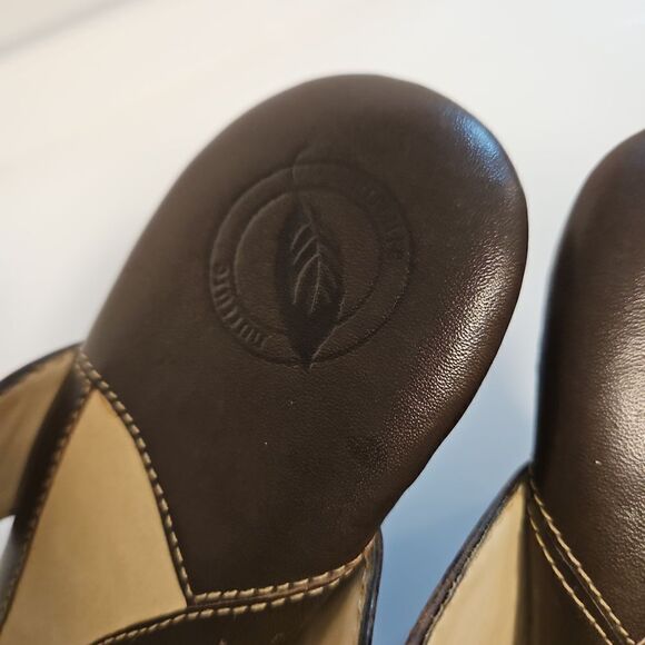 Nurture Brown Leather Sandals Gold Embellished sz 8 - Picture 5 of 11